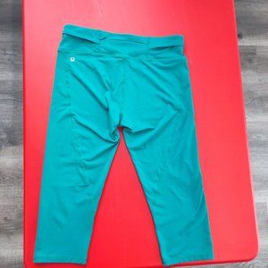 Leggings green cropped women's size L